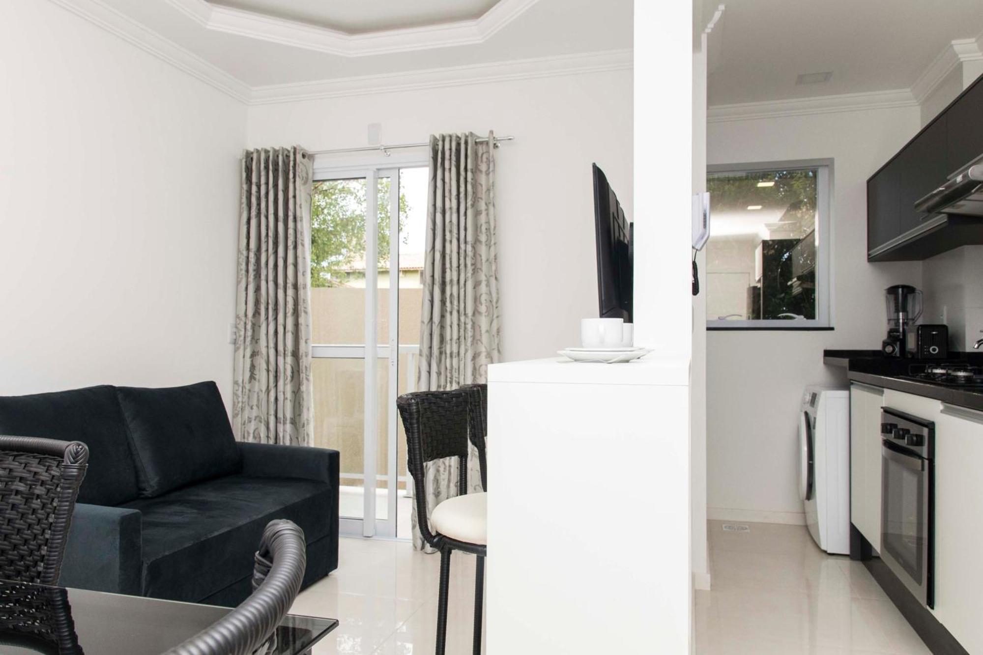 Apartamento Apto A 120m Da Dos Ingleses Ing9103 *