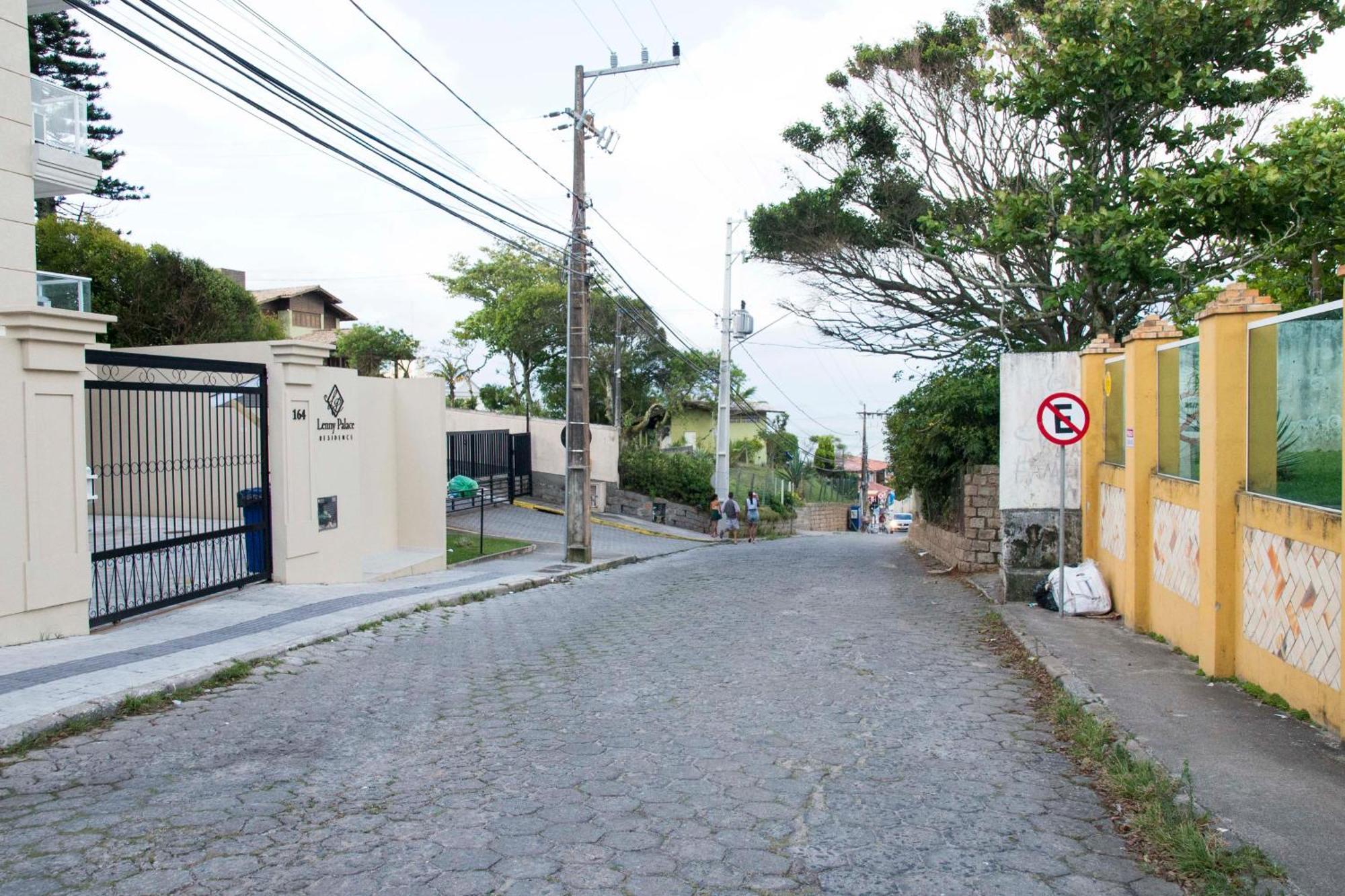 Apto A 120m Da Dos Ingleses Ing9103