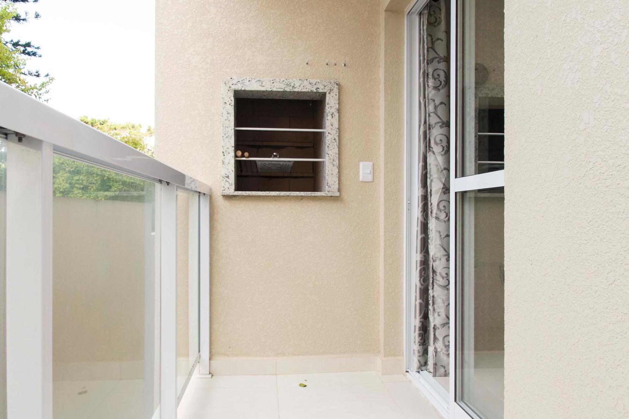 Apartamento Apto A 120m Da Dos Ingleses Ing9103 *